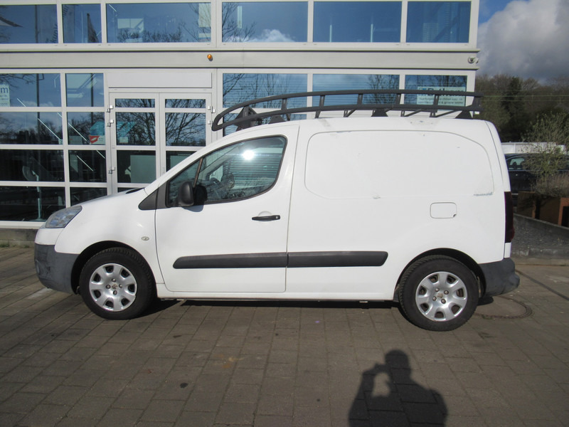 Peugeot Partner 120 1.6 HDI L1 XR Pro+ AIRCO Imperiaal Trekhaak - Small van: picture 3 Peugeot Partner 120 1.6 HDI L1 XR Pro+ AIRCO Imperiaal Trekhaak - Small van: picture 3