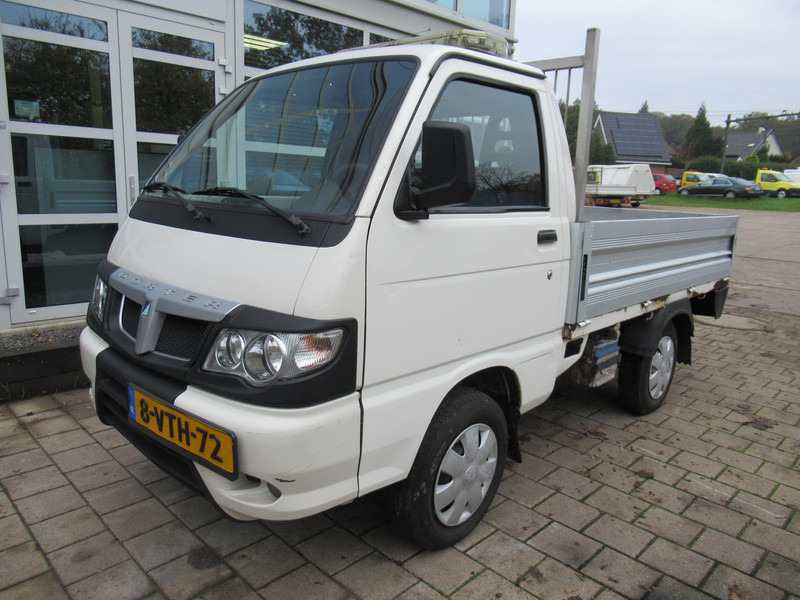 Piaggio Porter 1.3i 46KW Extra PICKUP Bi-Fuel Benzine - CNG - Open body delivery van: picture 3 Piaggio Porter 1.3i 46KW Extra PICKUP Bi-Fuel Benzine - CNG - Open body delivery van: picture 3