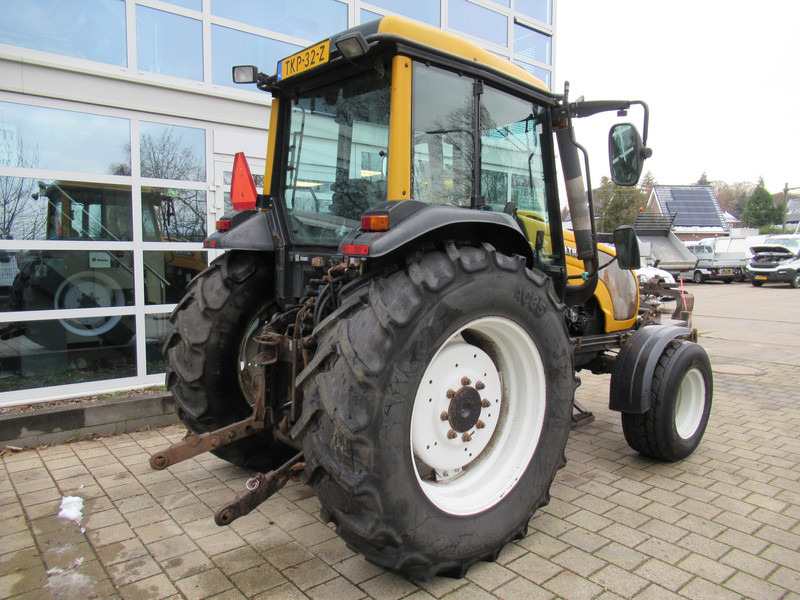 Valtra A75 4x2 + Fronthef VALMET - Farm tractor: picture 5 Valtra A75 4x2 + Fronthef VALMET - Farm tractor: picture 5