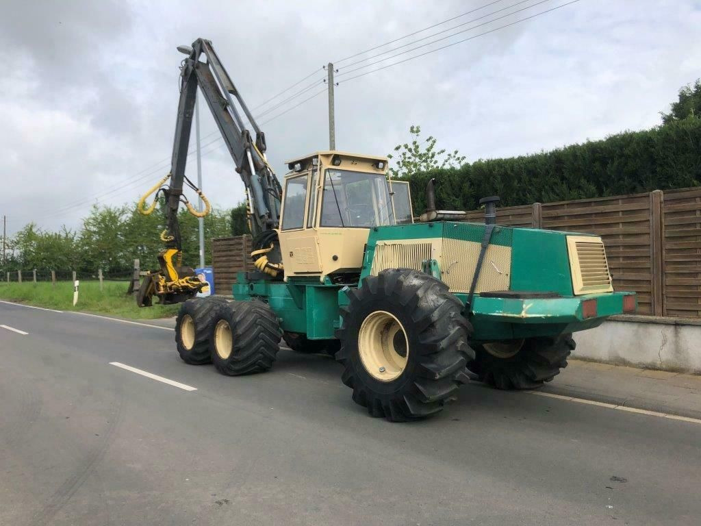 Harvester UTC 2665 inklusive Aggregat Harvester UTC 2665 inklusive Aggregat - Forestry harvester: picture 3 Harvester UTC 2665 inklusive Aggregat Harvester UTC 2665 inklusive Aggregat - Forestry harvester: picture 3