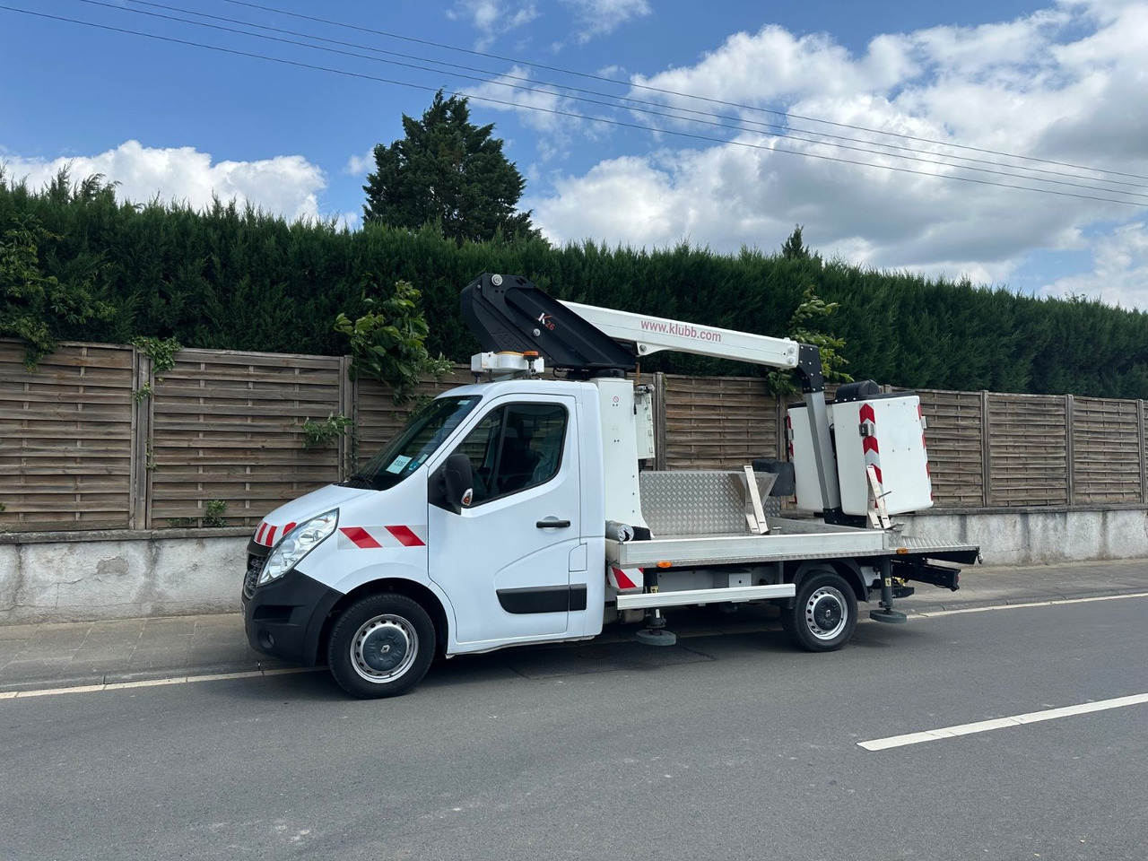 Renault Master III Steiger/11,2m/3,5t/Klubb K26/AHK - Truck with aerial platform: picture 1 Renault Master III Steiger/11,2m/3,5t/Klubb K26/AHK - Truck with aerial platform: picture 1