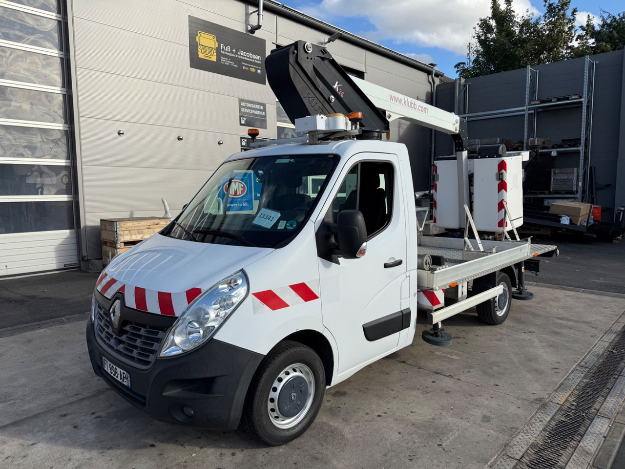Renault Master III Steiger/11,2m/3,5t/Klubb K26/AHK - Truck with aerial platform: picture 1 Renault Master III Steiger/11,2m/3,5t/Klubb K26/AHK - Truck with aerial platform: picture 1