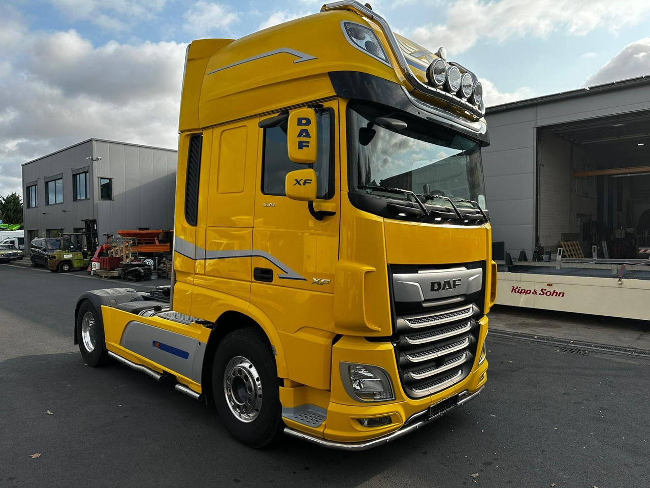 DAF XF 530/Intarder/2-K-Hydraulik/Luft-Luft/SCC - Tractor truck: picture 2 DAF XF 530/Intarder/2-K-Hydraulik/Luft-Luft/SCC - Tractor truck: picture 2
