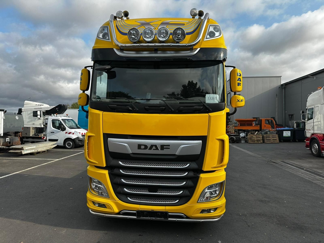 DAF XF 530/Intarder/2-K-Hydraulik/Luft-Luft/SCC - Tractor truck: picture 3 DAF XF 530/Intarder/2-K-Hydraulik/Luft-Luft/SCC - Tractor truck: picture 3