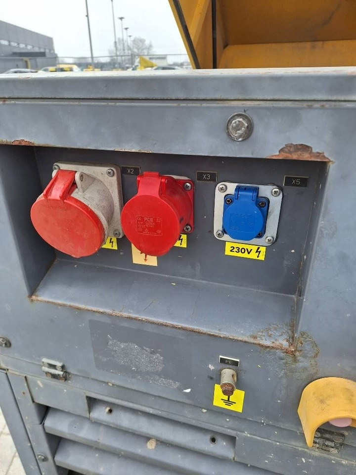 Atlas Copco QAX 40  - Generator set: picture 4 Atlas Copco QAX 40  - Generator set: picture 4