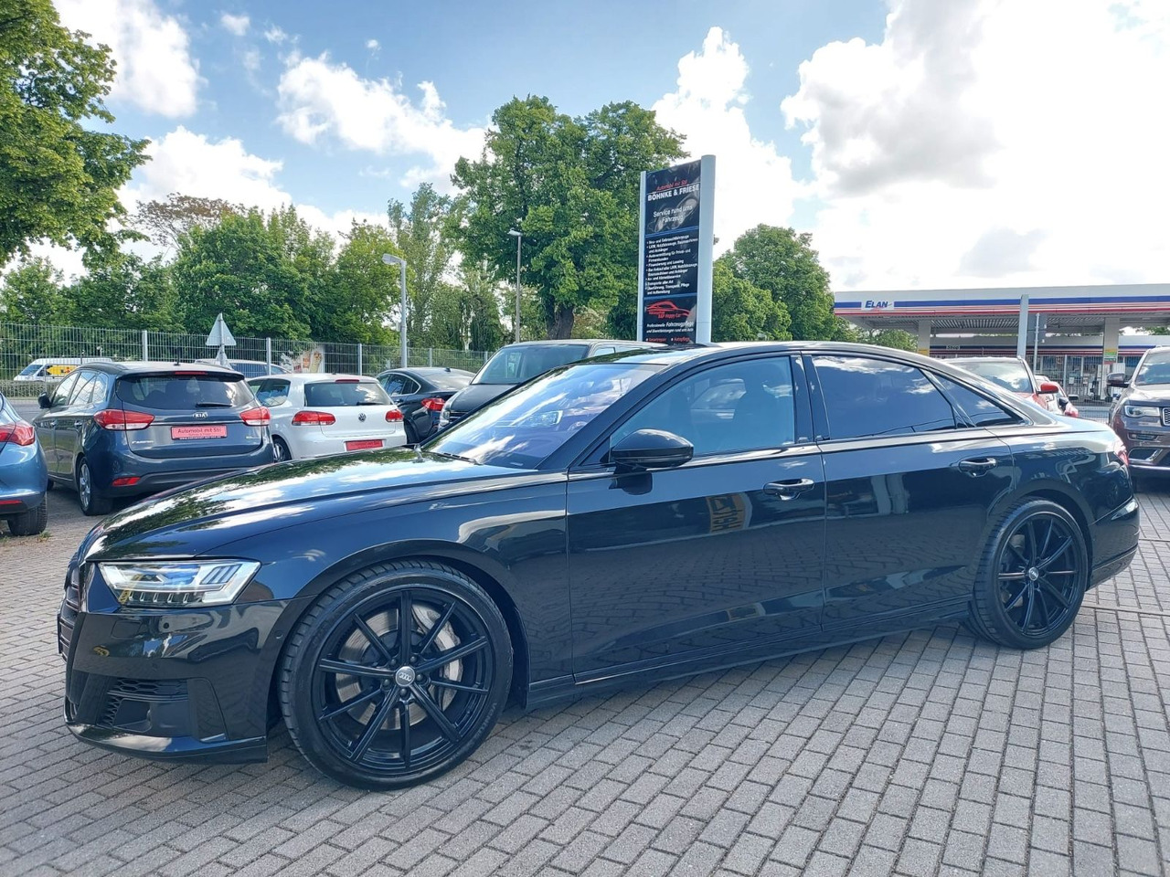 Audi A8 60 TDI quattro LED VOLL HEAD UP B&O VOLL VOL - Sedan: picture 3 Audi A8 60 TDI quattro LED VOLL HEAD UP B&O VOLL VOL - Sedan: picture 3