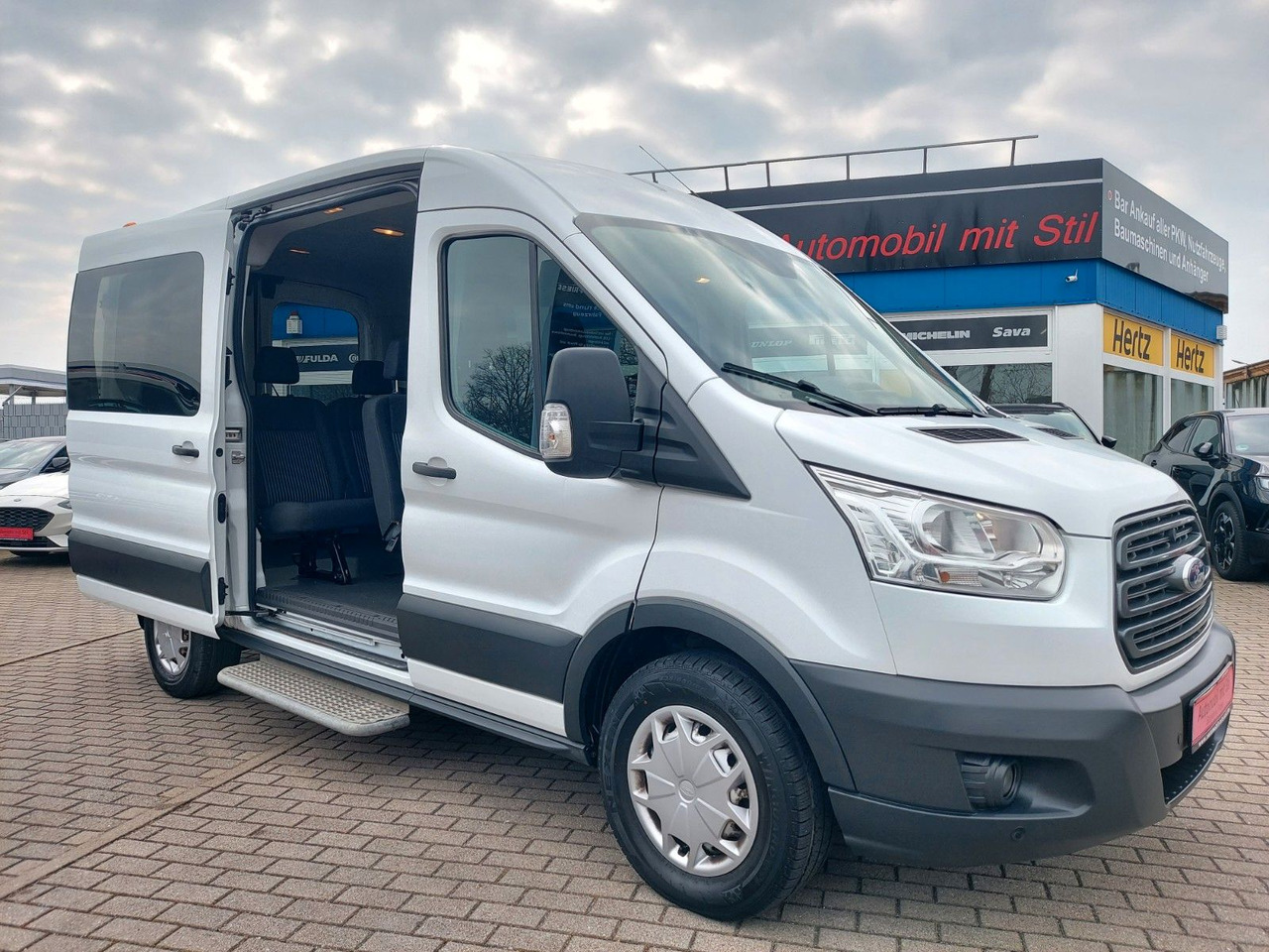 Ford Transit Kombi 330 L2 Trend 9 Sitze Klima Sitzhei - Passenger van: picture 1 Ford Transit Kombi 330 L2 Trend 9 Sitze Klima Sitzhei - Passenger van: picture 1