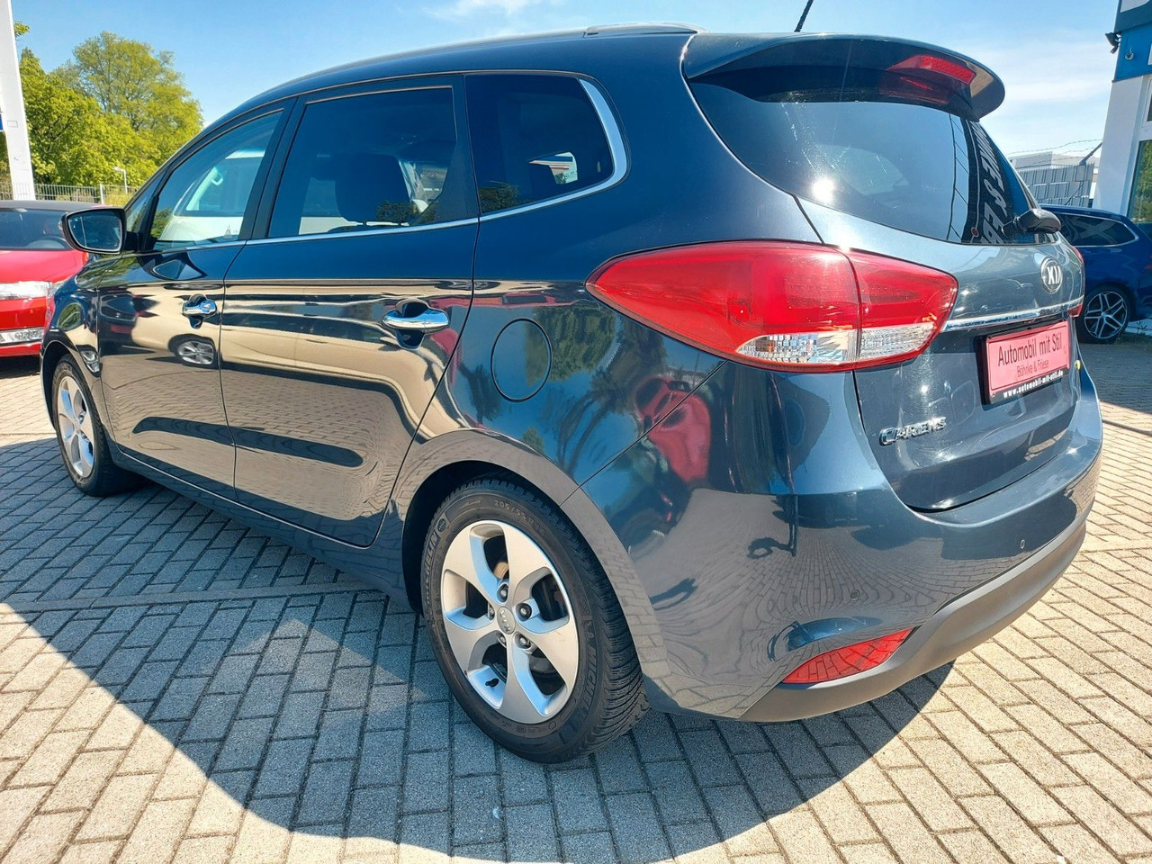 Kia Carens Spirit 7 Sitze Kamera Klima Navi Tempo - SUV: picture 5 Kia Carens Spirit 7 Sitze Kamera Klima Navi Tempo - SUV: picture 5