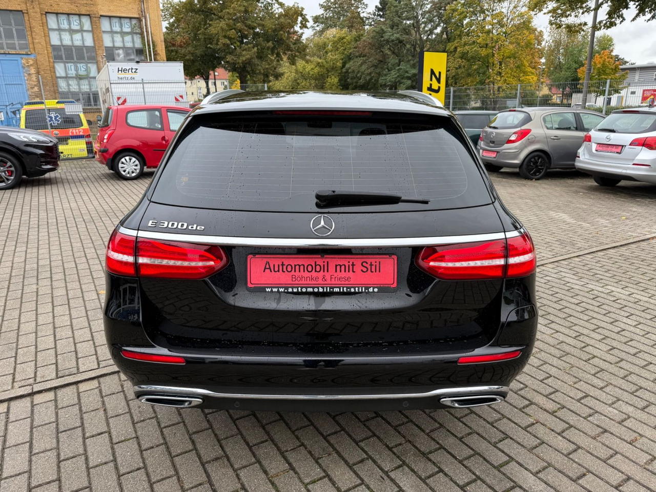 Mercedes-Benz E -Klasse T-Modell E 300 de LED NAVI ACC TEILLED - Station wagon: picture 5 Mercedes-Benz E -Klasse T-Modell E 300 de LED NAVI ACC TEILLED - Station wagon: picture 5