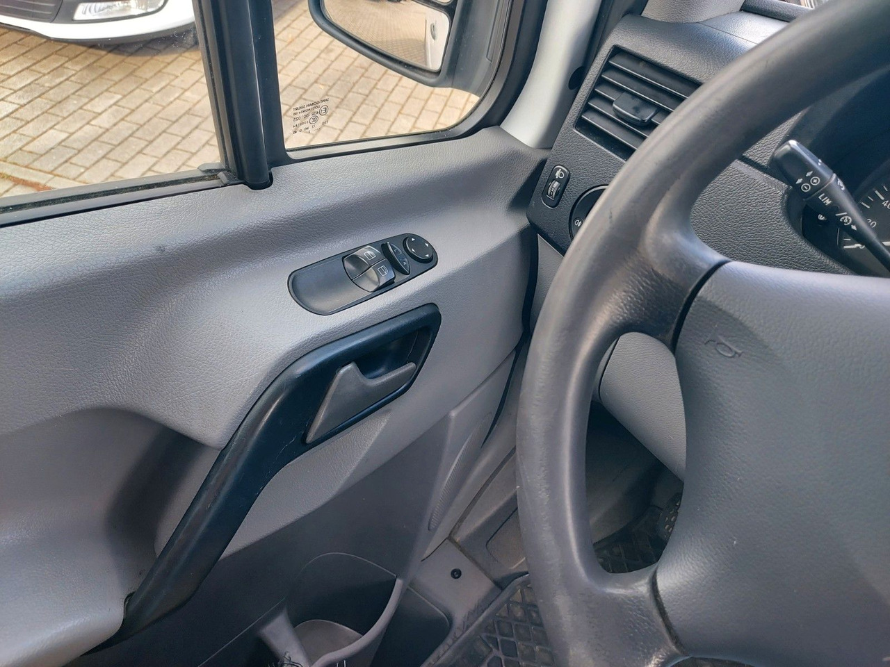 Passenger van Mercedes-Benz Sprinter II Kasten 316 CDI MIXTO 6 SITZER MAXI: picture 17