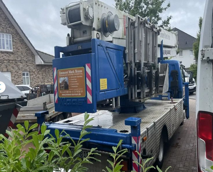 Mitsubishi CANTER DACHDECKER KLAAS AUTOKRAN - Crane truck: picture 2 Mitsubishi CANTER DACHDECKER KLAAS AUTOKRAN - Crane truck: picture 2