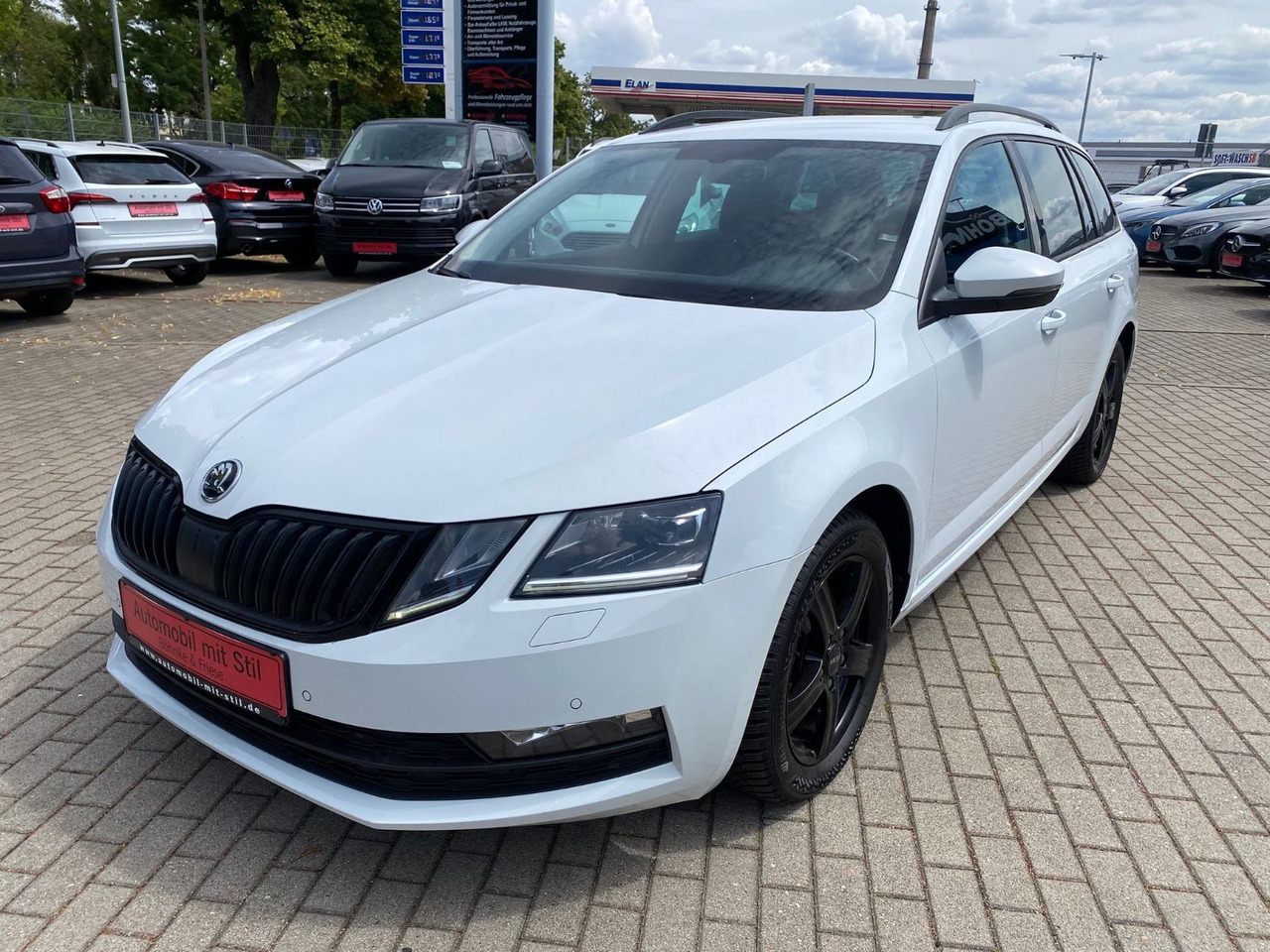 Skoda Octavia Combi Soleil DSG LED Radar ACC - Station wagon: picture 3 Skoda Octavia Combi Soleil DSG LED Radar ACC - Station wagon: picture 3