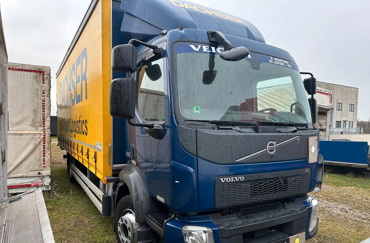 Volvo FL 250 EURO 6 CENTINA E SPONDA - Curtain side truck: picture 2 Volvo FL 250 EURO 6 CENTINA E SPONDA - Curtain side truck: picture 2