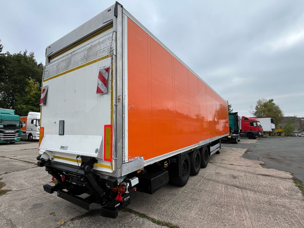 Schmitz Cargobull SCB*S3B/CARRIER/Vector1550/LBW/BÄR/2347h/13,4m - Closed box semi-trailer: picture 5 Schmitz Cargobull SCB*S3B/CARRIER/Vector1550/LBW/BÄR/2347h/13,4m - Closed box semi-trailer: picture 5