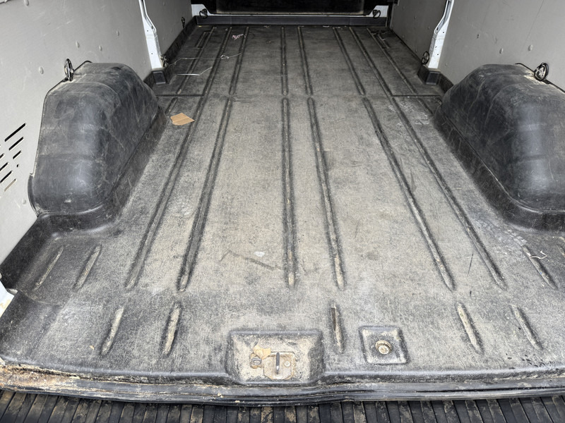 Panel van Ford Transit 350 2.0 TDCI 170PK L3H3 170PK Airco Cruise Control Parkeersensoren voor achter: picture 13 Panel van Ford Transit 350 2.0 TDCI 170PK L3H3 170PK Airco Cruise Control Parkeersensoren voor achter: picture 13