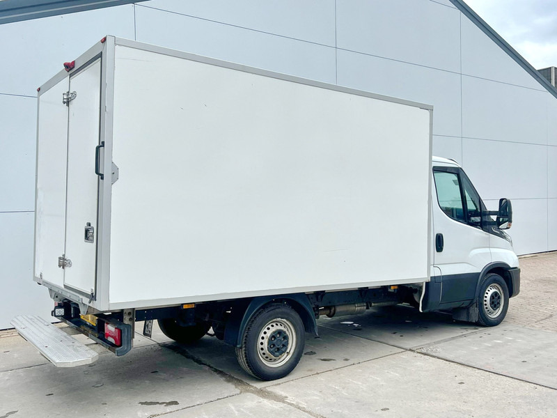 Iveco Daily 35S14 2.3 Automaat Koel/vrieswagen Kühlkoffer Carrier-20°C Climate Control Cruise Control Camera - Refrigerated delivery van: picture 3 Iveco Daily 35S14 2.3 Automaat Koel/vrieswagen Kühlkoffer Carrier-20°C Climate Control Cruise Control Camera - Refrigerated delivery van: picture 3