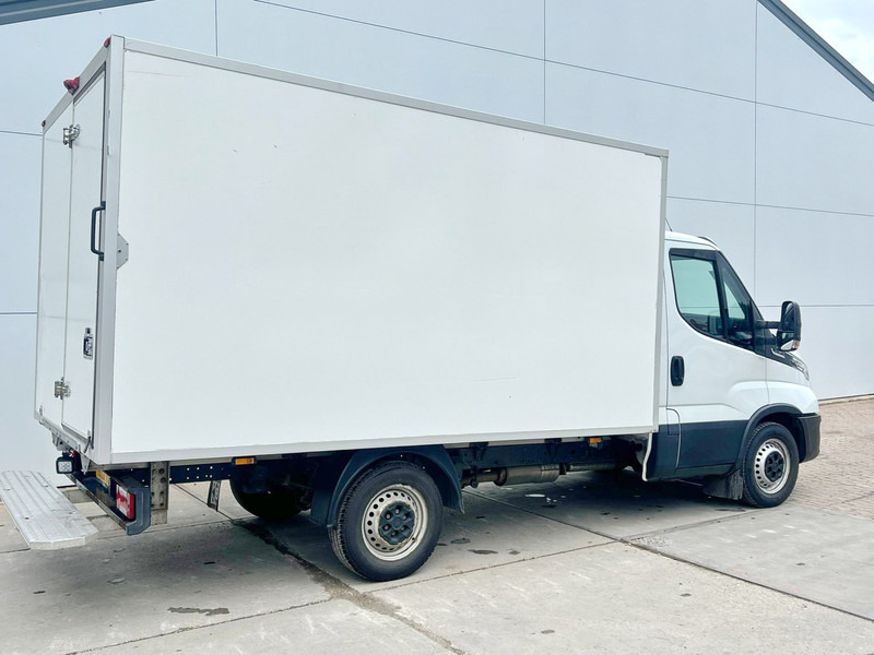 Iveco Daily 35S14 2.3 Automaat Koel/vrieswagen Kühlkoffer Carrier-20°C Climate Control Cruise Control Camera - Refrigerated delivery van: picture 4 Iveco Daily 35S14 2.3 Automaat Koel/vrieswagen Kühlkoffer Carrier-20°C Climate Control Cruise Control Camera - Refrigerated delivery van: picture 4