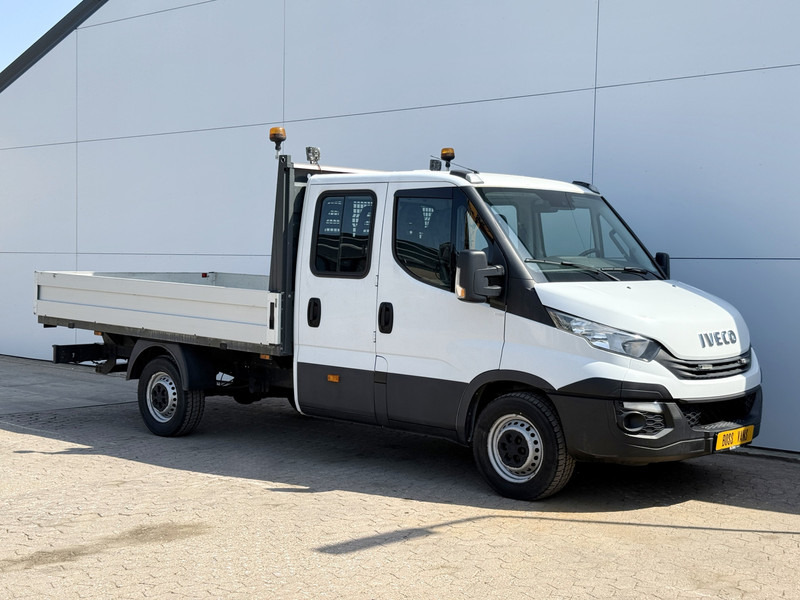 Iveco Daily 35S16 2.3 Automaat Dubbele Cabine Trekhaak 3.5t Climate Control 7 Zitplaatsen Standkachel DC - Open body delivery van, Combi van: picture 4 Iveco Daily 35S16 2.3 Automaat Dubbele Cabine Trekhaak 3.5t Climate Control 7 Zitplaatsen Standkachel DC - Open body delivery van, Combi van: picture 4