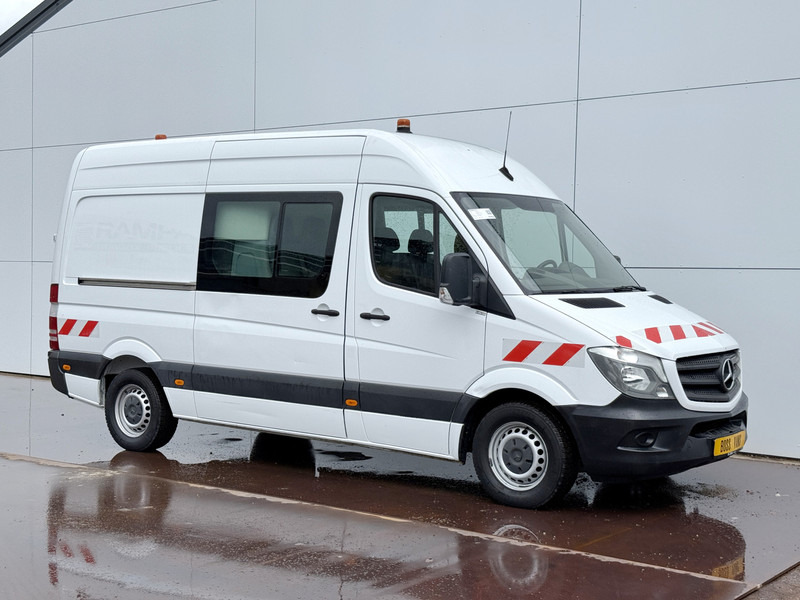 Mercedes-Benz Sprinter 314 2.2 CDI Dubbele Cabine 7 Stoelen L2H2 Climate Control Cruise Control 3.5t Trekhaak - Small van, Combi van: picture 4 Mercedes-Benz Sprinter 314 2.2 CDI Dubbele Cabine 7 Stoelen L2H2 Climate Control Cruise Control 3.5t Trekhaak - Small van, Combi van: picture 4