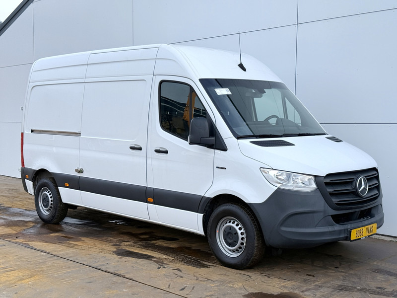 Mercedes-Benz eSprinter 112 L2H2 100% Elektrisch 55kWh 168km WLTP 80kw Snelladen Climate Control Camera Stoelverwarming - Panel van, Electric van: picture 4 Mercedes-Benz eSprinter 112 L2H2 100% Elektrisch 55kWh 168km WLTP 80kw Snelladen Climate Control Camera Stoelverwarming - Panel van, Electric van: picture 4