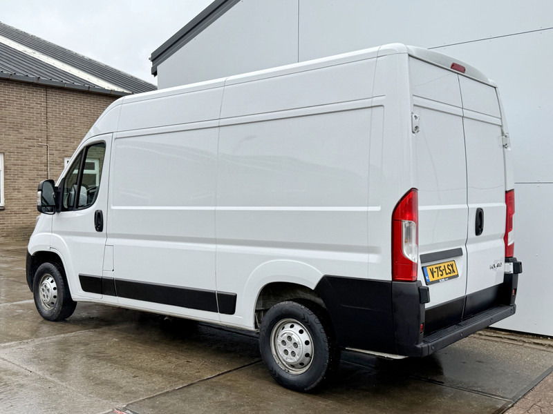 Opel Movano 2.2 HDI 140PK L2H2 Climate Control Cruise Control Parkeersensoren - Small van: picture 2 Opel Movano 2.2 HDI 140PK L2H2 Climate Control Cruise Control Parkeersensoren - Small van: picture 2