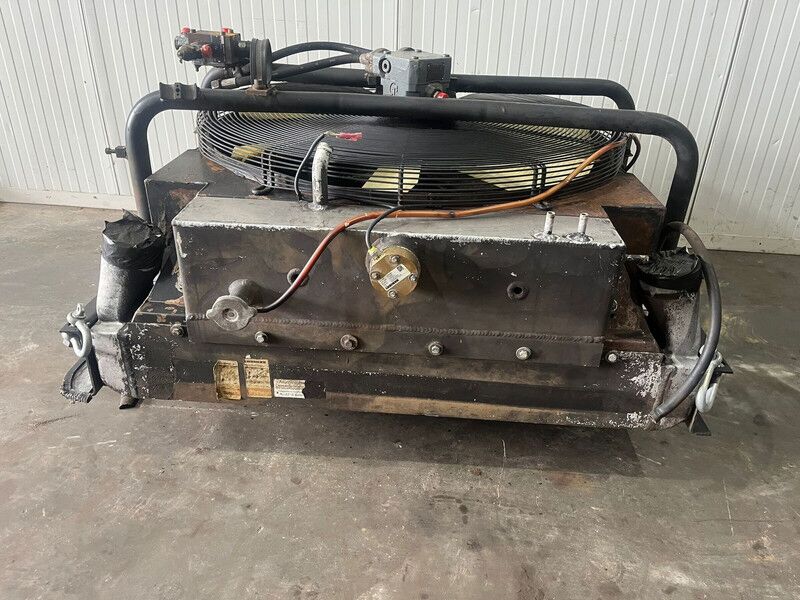 Liebherr Combined Radiator 1010694 - Radiator: picture 3 Liebherr Combined Radiator 1010694 - Radiator: picture 3