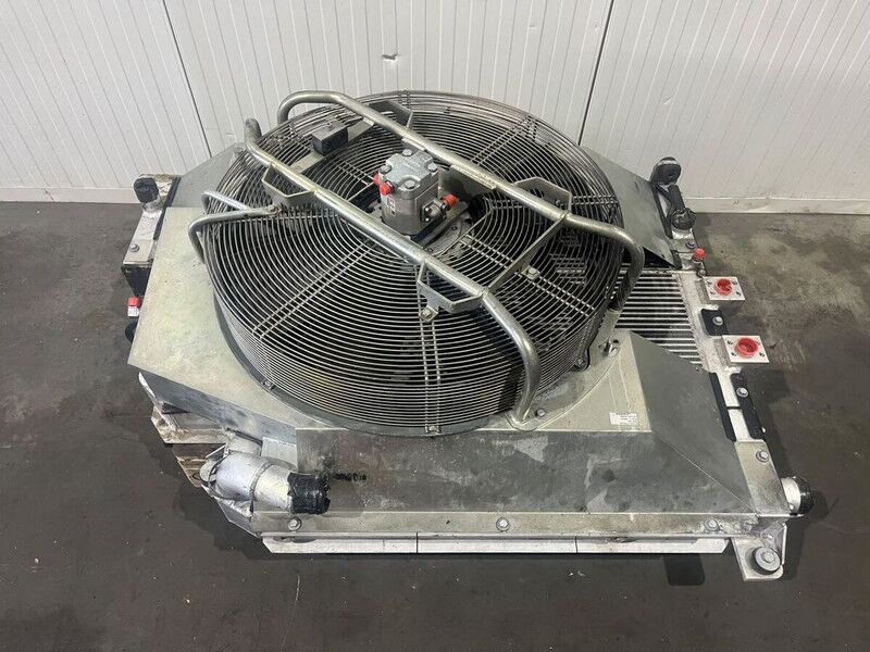 Liebherr Combined Radiator 12236534 - Radiator: picture 4 Liebherr Combined Radiator 12236534 - Radiator: picture 4
