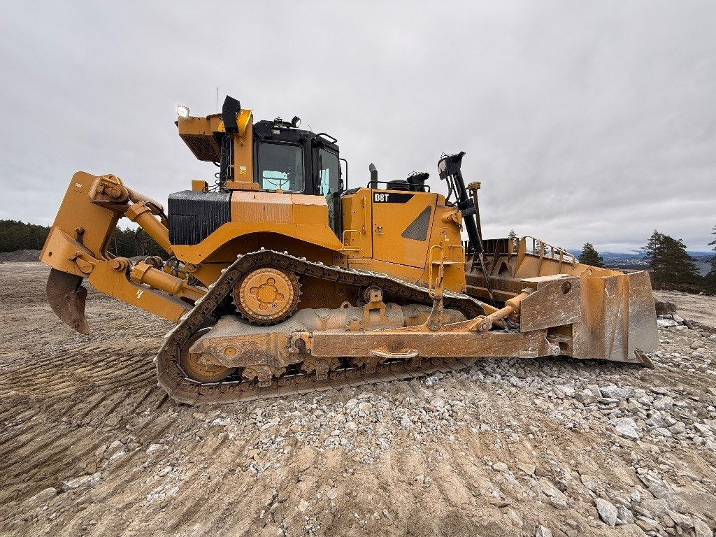 Bulldozer CAT D 8 T: picture 6 Bulldozer CAT D 8 T: picture 6