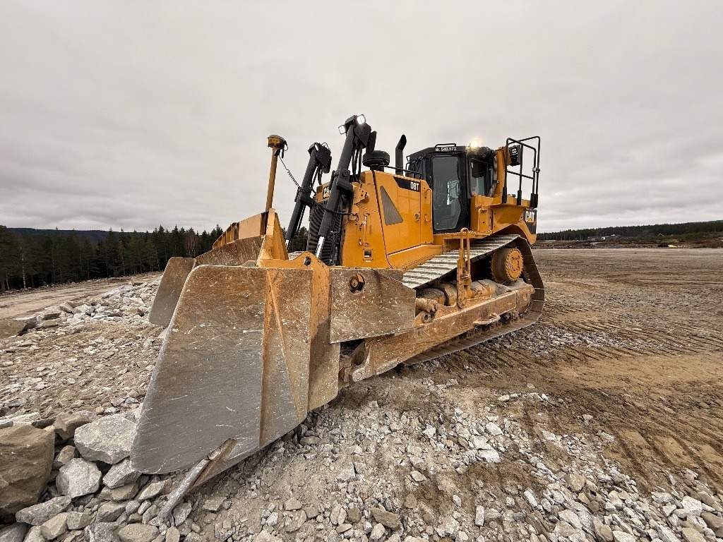 Bulldozer CAT D 8 T: picture 9 Bulldozer CAT D 8 T: picture 9