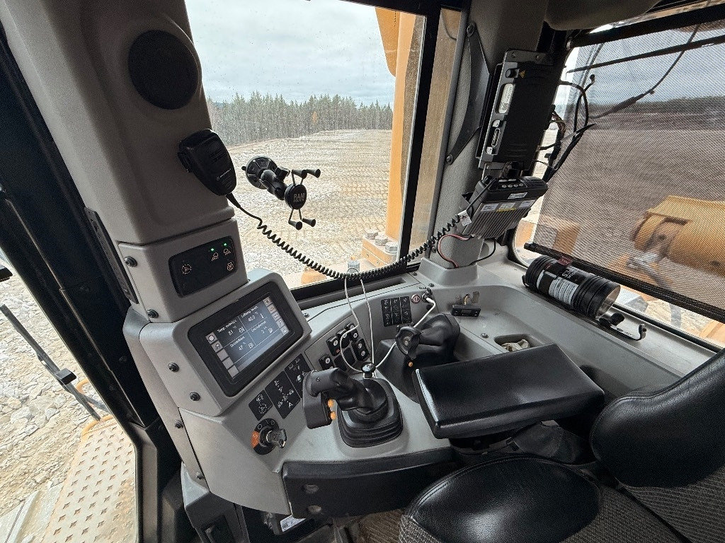 Bulldozer CAT D 8 T: picture 18 Bulldozer CAT D 8 T: picture 18