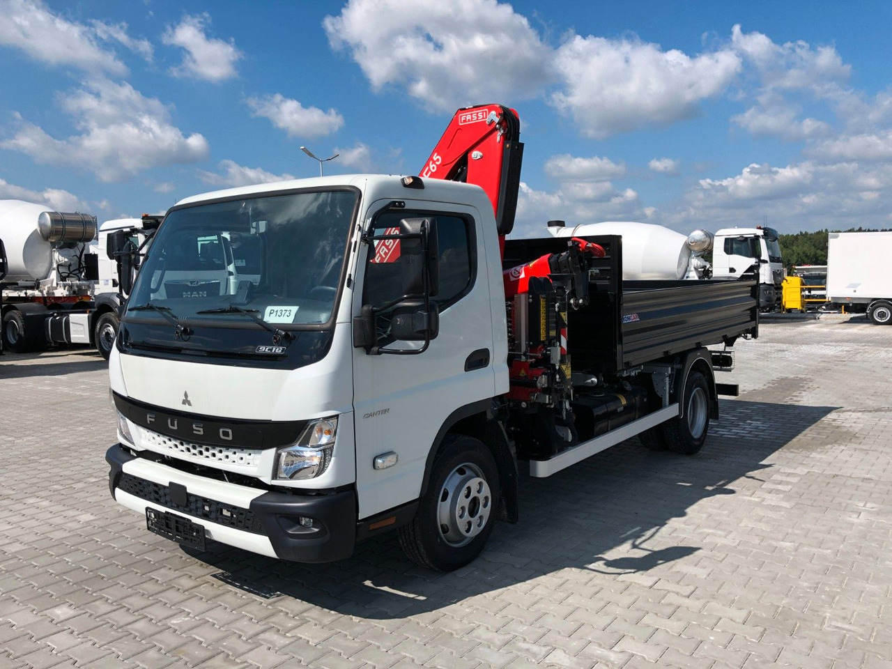 FUSO CANTER 9C18 mit FASSI F65B - Tipper, Crane truck: picture 3 FUSO CANTER 9C18 mit FASSI F65B - Tipper, Crane truck: picture 3