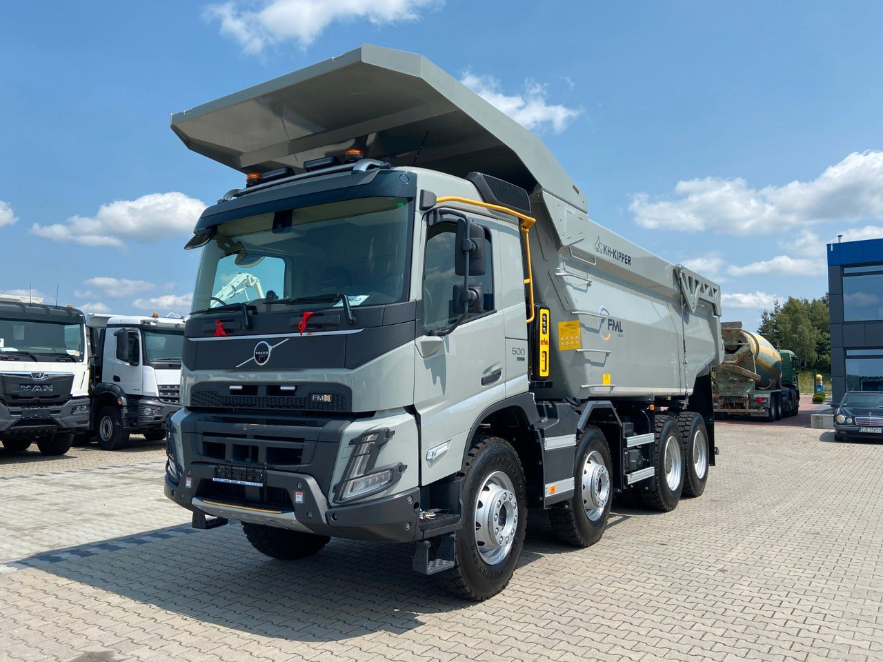 Volvo FMX 500 8x4 FML MINE KIPPER 23M3 - Tipper: picture 2 Volvo FMX 500 8x4 FML MINE KIPPER 23M3 - Tipper: picture 2