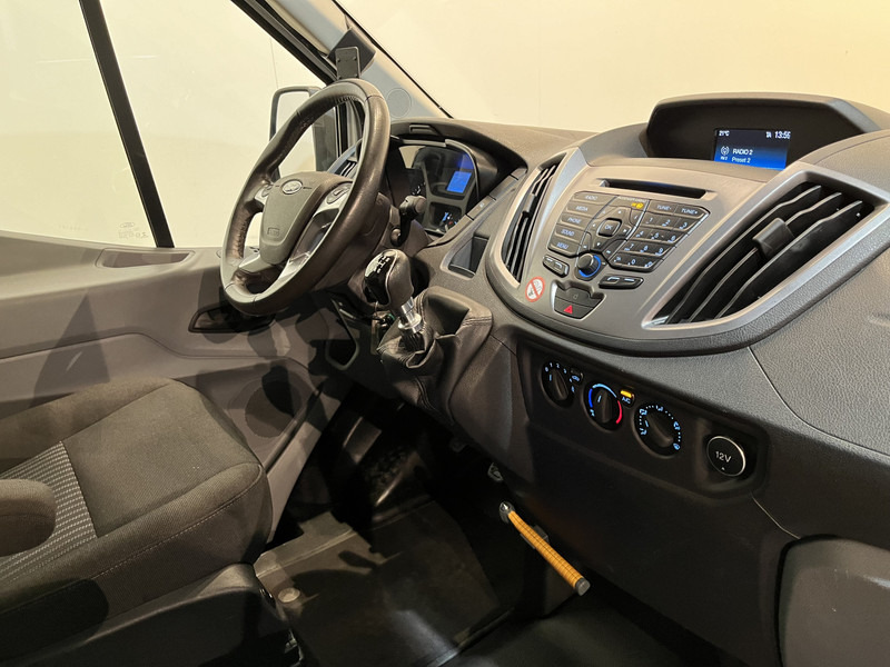 Ford Transit 350 2.0 TDCI L3H2 Trend 130 PK / Euro 6 / 220V / Airco / Cruise Control / Trekhaak / Camera - Panel van: picture 3 Ford Transit 350 2.0 TDCI L3H2 Trend 130 PK / Euro 6 / 220V / Airco / Cruise Control / Trekhaak / Camera - Panel van: picture 3