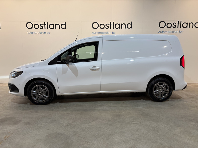 Mercedes-Benz Citan 112 CDI L2 Pro Automaat Servicebus / Sortimo Inrichting / Euro 6 / Airco / Cruise Control / Camera / CarPlay / Navigatie / 52.000 KM !! - Small van: picture 4 Mercedes-Benz Citan 112 CDI L2 Pro Automaat Servicebus / Sortimo Inrichting / Euro 6 / Airco / Cruise Control / Camera / CarPlay / Navigatie / 52.000 KM !! - Small van: picture 4