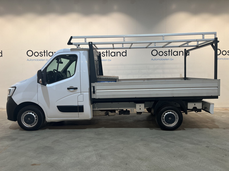 Renault Master T35 2.3 dCi 135 PK L2 Open Laadbak / Euro 6 / Airco / CarPlay / Imperiaal / Cruise Control / 11.200 KM !! - Open body delivery van: picture 4 Renault Master T35 2.3 dCi 135 PK L2 Open Laadbak / Euro 6 / Airco / CarPlay / Imperiaal / Cruise Control / 11.200 KM !! - Open body delivery van: picture 4