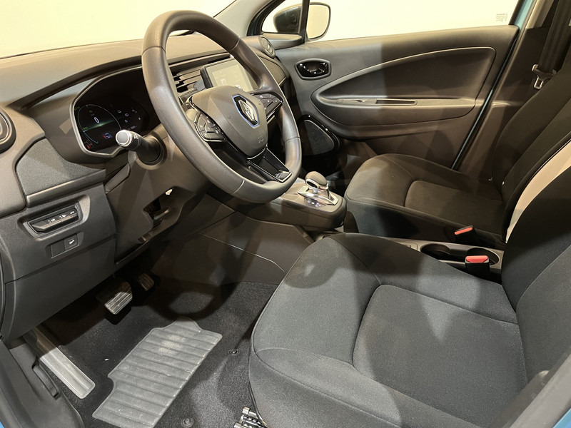 Renault ZOE R110 Life 52 kWh (Incl. Accu) / CarPlay / Airco / Cruise Control / 62.600 KM !! Prijs ex BTW € 11.500,- - Hatchback: picture 4 Renault ZOE R110 Life 52 kWh (Incl. Accu) / CarPlay / Airco / Cruise Control / 62.600 KM !! Prijs ex BTW € 11.500,- - Hatchback: picture 4