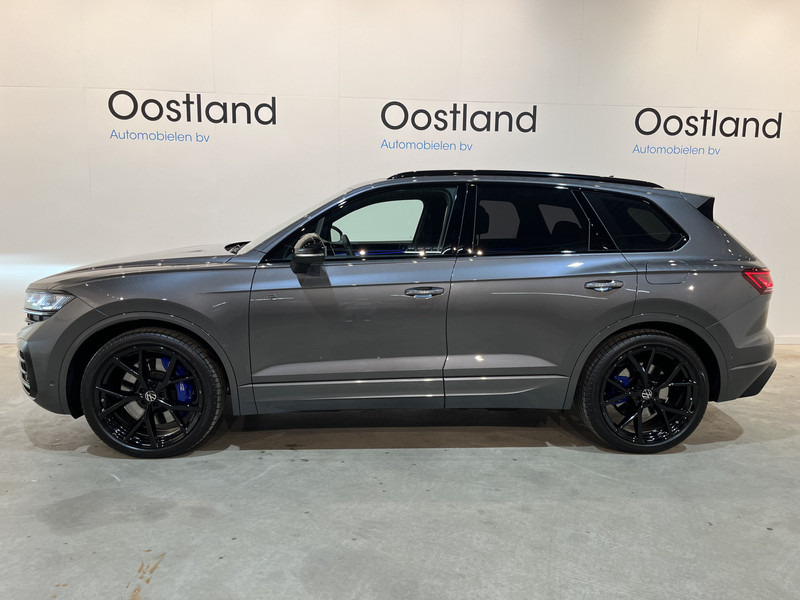 Volkswagen Touareg R 3.0 TSi 462 PK eHybrid 4MOTION Full Options / Luchtvering / IQ Matrix / 360 Camera / Panoramadak / Head-Up / Leder / Stoelventilatie / Stoelverwarming - SUV: picture 3 Volkswagen Touareg R 3.0 TSi 462 PK eHybrid 4MOTION Full Options / Luchtvering / IQ Matrix / 360 Camera / Panoramadak / Head-Up / Leder / Stoelventilatie / Stoelverwarming - SUV: picture 3