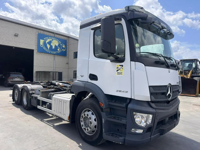 Mercedes-Benz Antos 2543 Hyva - Hook lift truck: picture 2 Mercedes-Benz Antos 2543 Hyva - Hook lift truck: picture 2