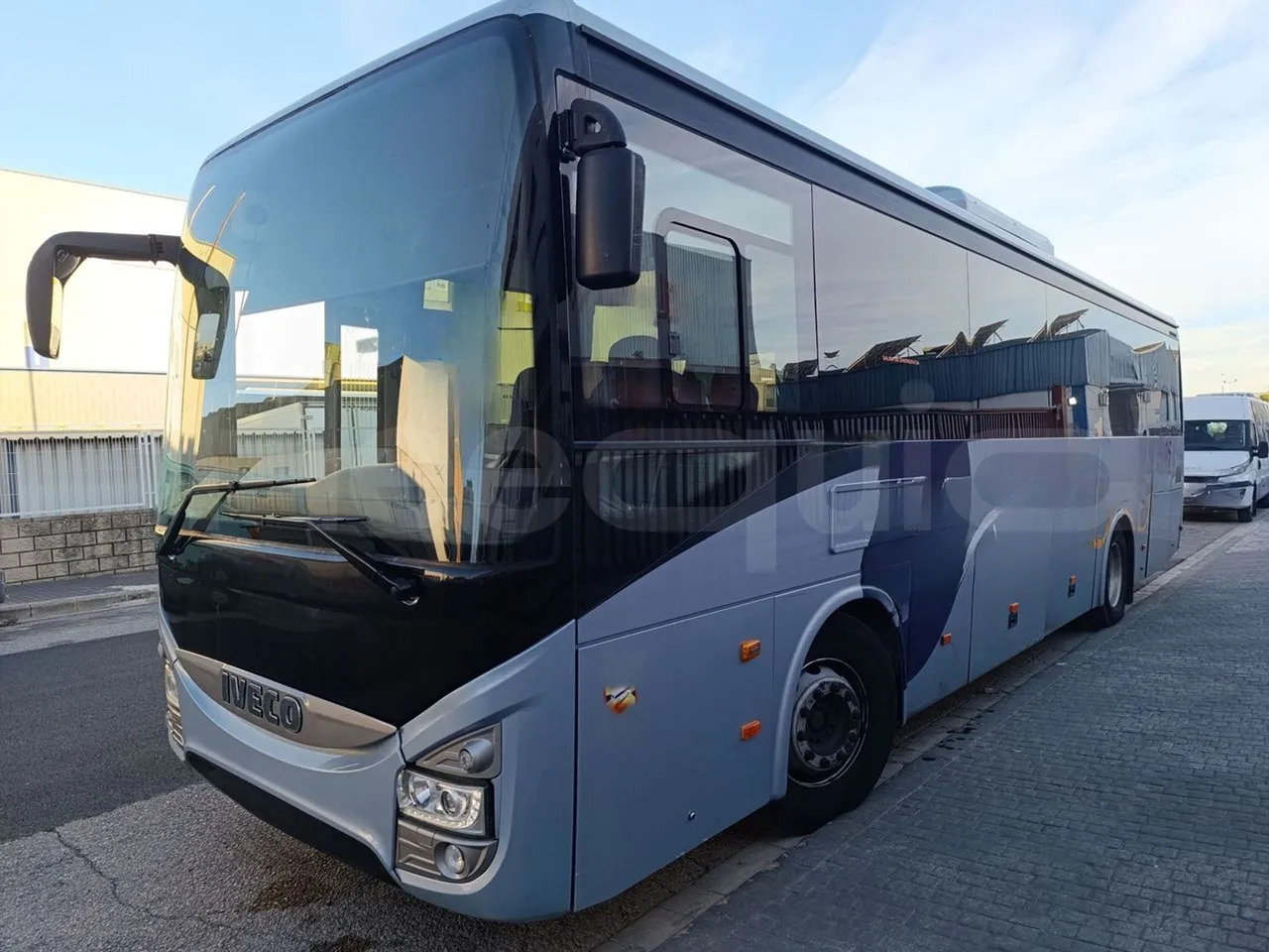 Iveco Crossway - Coach: picture 4 Iveco Crossway - Coach: picture 4