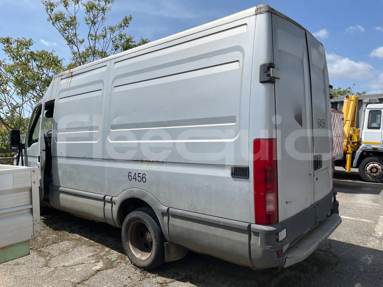 Minibus, Passenger van Iveco Daily: picture 7