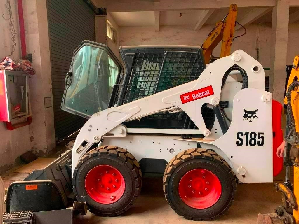 Bobcat S 185  - Skid steer loader: picture 1 Bobcat S 185  - Skid steer loader: picture 1