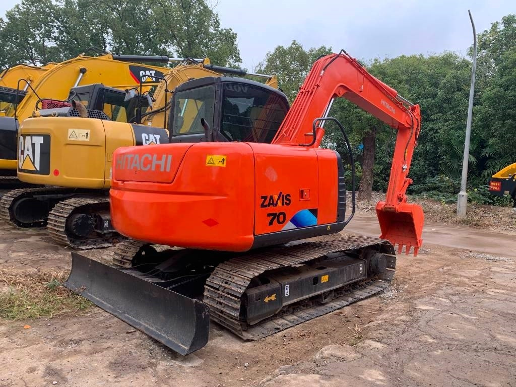 Hitachi Zaxis 70 - Crawler excavator: picture 1 Hitachi Zaxis 70 - Crawler excavator: picture 1