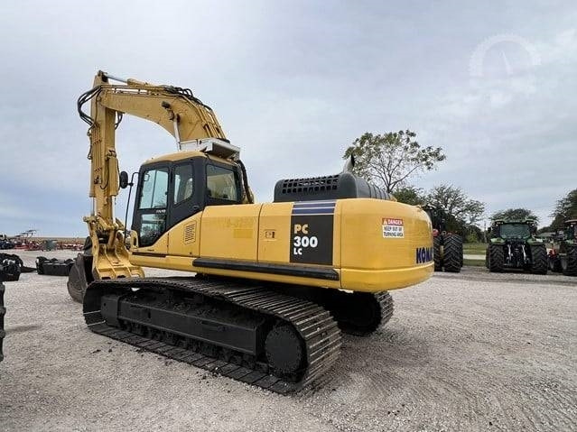 Komatsu PC300 - Crawler excavator: picture 5 Komatsu PC300 - Crawler excavator: picture 5