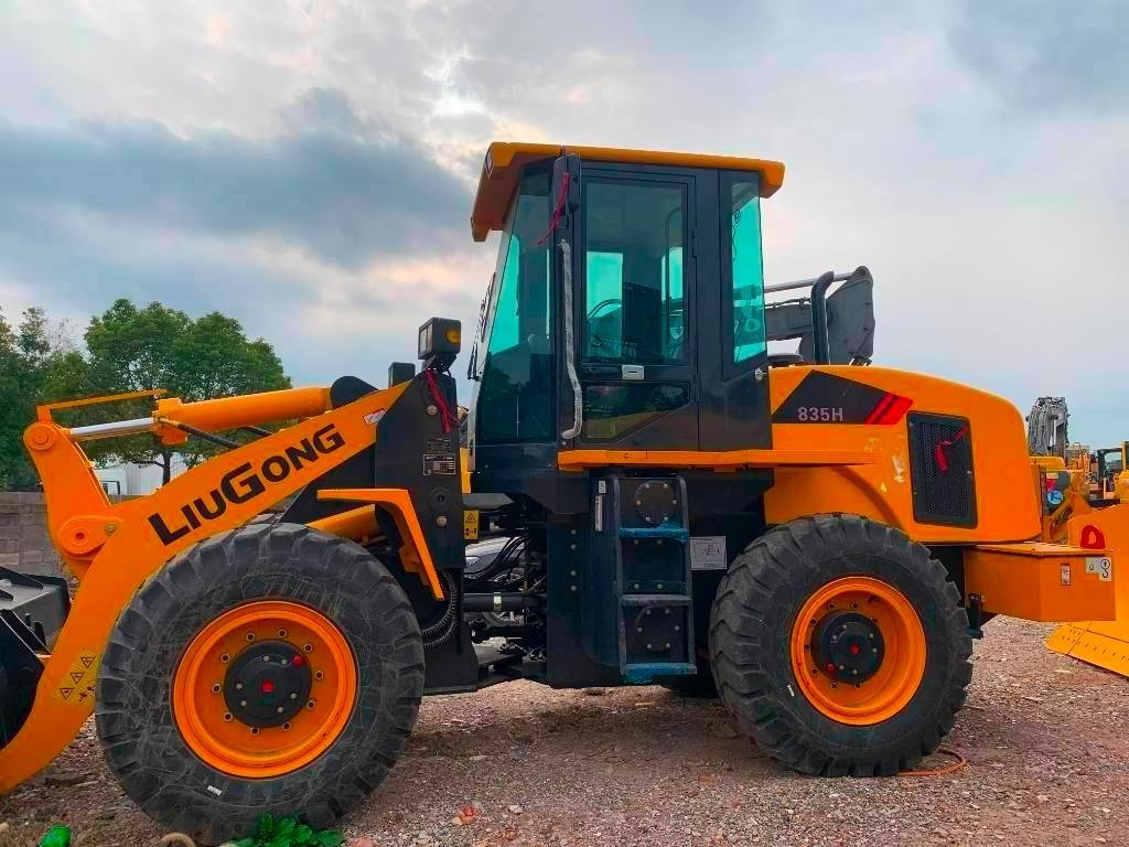 Liugong 835 H  - Crawler loader: picture 1 Liugong 835 H  - Crawler loader: picture 1