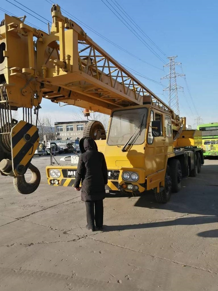 Tadano TL 300 E  - Mobile crane: picture 1 Tadano TL 300 E  - Mobile crane: picture 1