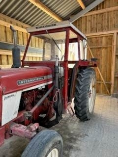 International 474 M.FRONTLÆSSER - Farm tractor: picture 1 International 474 M.FRONTLÆSSER - Farm tractor: picture 1