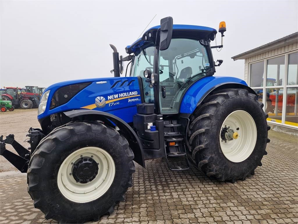 New Holland T7.270AC STAGE V - Farm tractor: picture 2 New Holland T7.270AC STAGE V - Farm tractor: picture 2