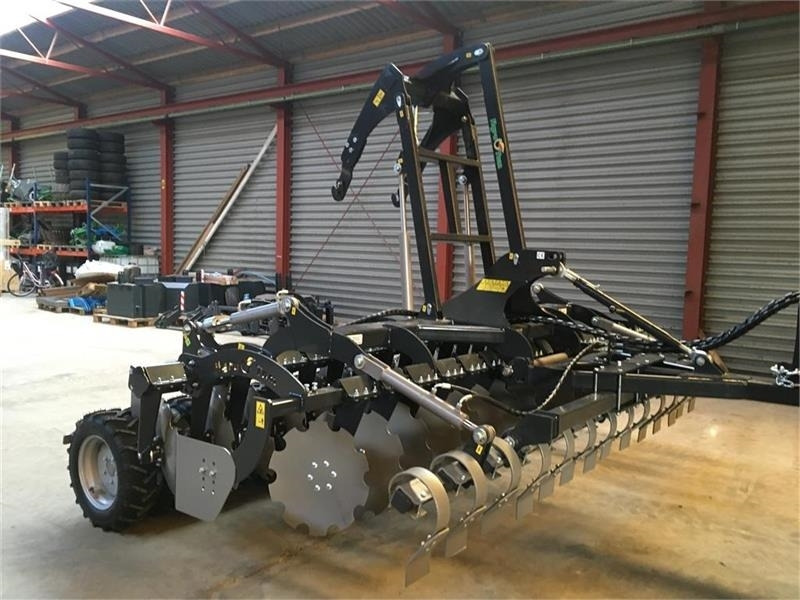 Agro - TOM 4 m. bugseret med slæbeplanke - Disc harrow: picture 1 Agro - TOM 4 m. bugseret med slæbeplanke - Disc harrow: picture 1