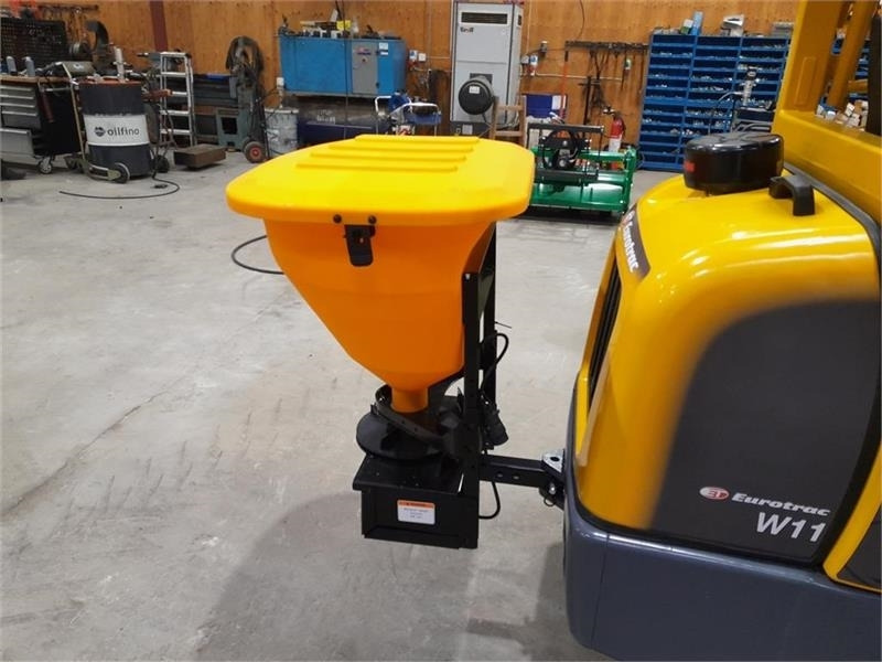- - - BOXER - Sand/ Salt spreader for Utility/ Special vehicle: picture 2 - - - BOXER - Sand/ Salt spreader for Utility/ Special vehicle: picture 2