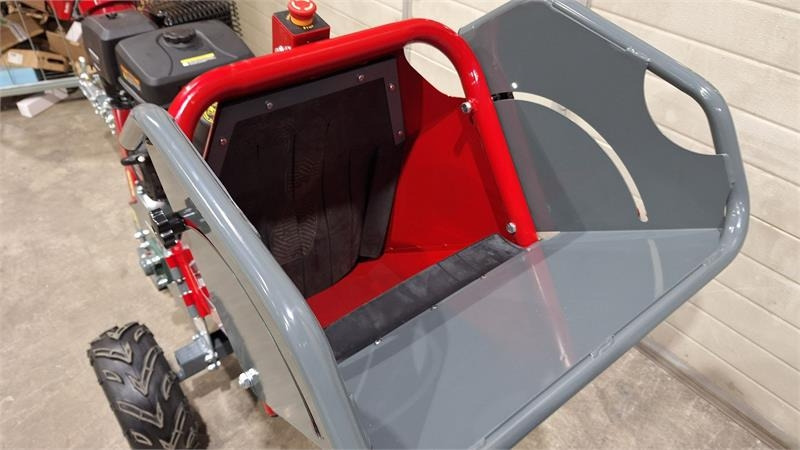 Blue Bird flishugger FABRIKS NY - Wood chipper: picture 3 Blue Bird flishugger FABRIKS NY - Wood chipper: picture 3